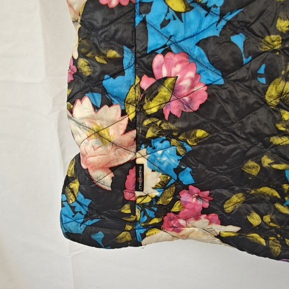 The North Face Vest Womens Small Multicolor Floral Packable Quilted Thermoball - Picture 9 of 11